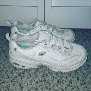 Skechers D'Lites Sneakers White Women's Size 8.5